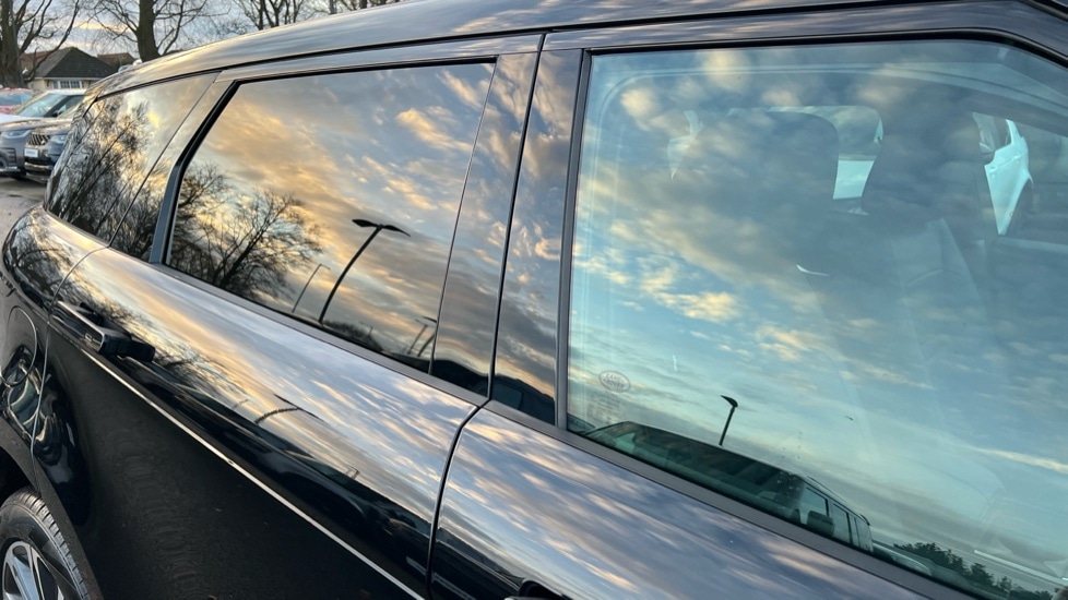 Used Land Rover Range Rover Evoque 2025 for sale - 76773305: Photo 39