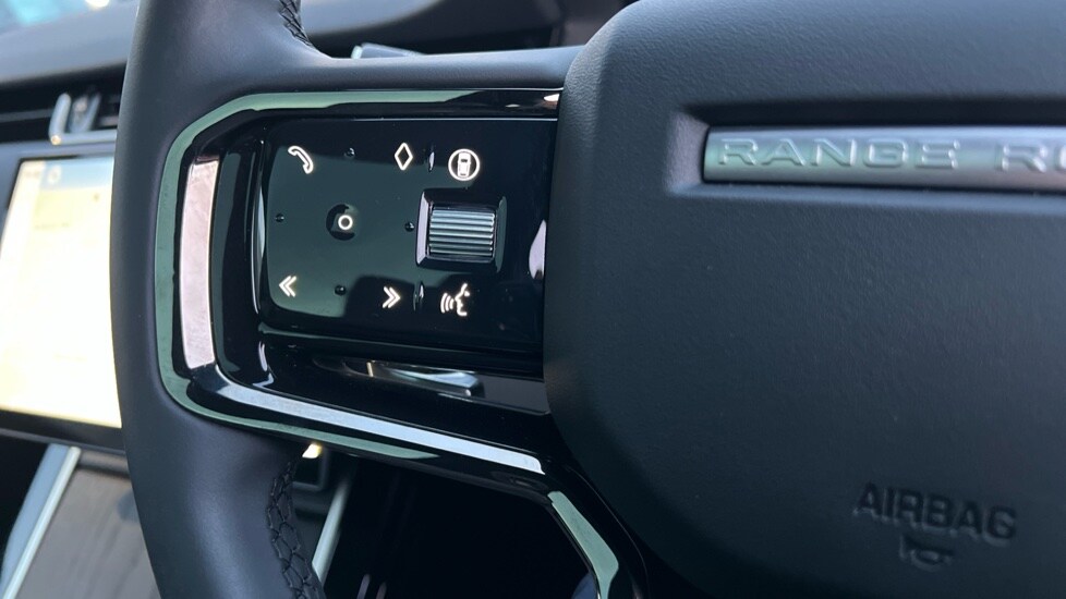 Used Land Rover Range Rover Evoque 2025 for sale - 76773305: Photo 59