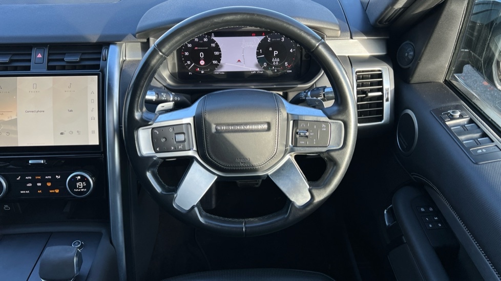 Used Land Rover Discovery 2021 for sale - 76766307: Photo 15
