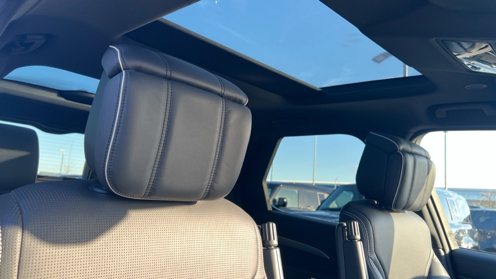 Used Land Rover Discovery 2021 for sale - 76766307: Photo 20