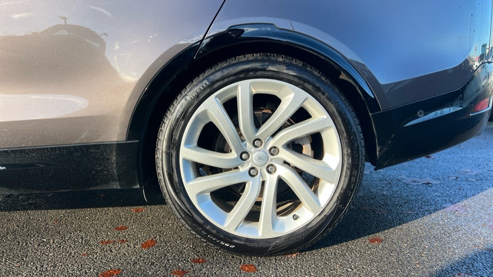 Used Land Rover Discovery 2021 for sale - 76766307: Photo 33