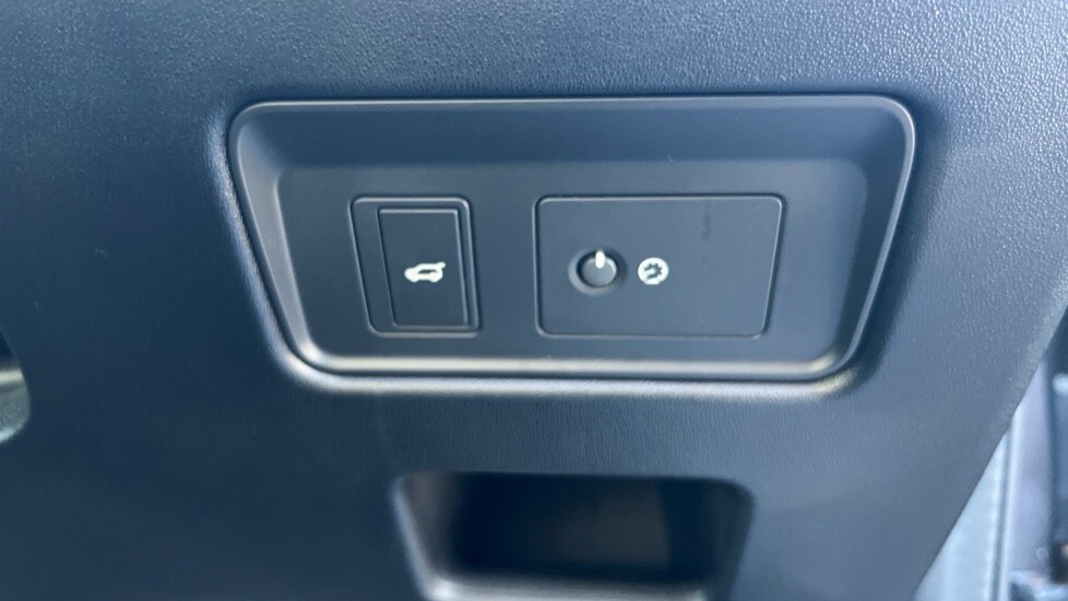 Used Land Rover Discovery 2021 for sale - 76766307: Photo 48