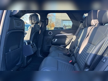 Used Land Rover Discovery 2021 for sale - 76766307: Photo