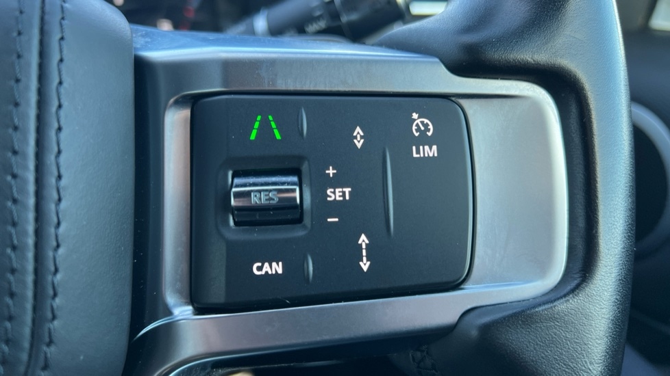 Used Land Rover Discovery 2021 for sale - 76766307: Photo 62