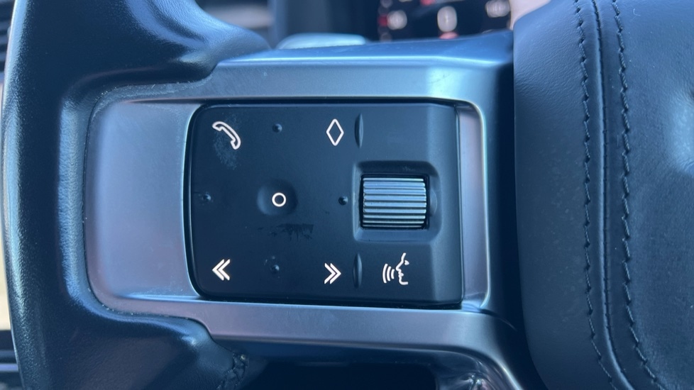 Used Land Rover Discovery 2021 for sale - 76766307: Photo 63