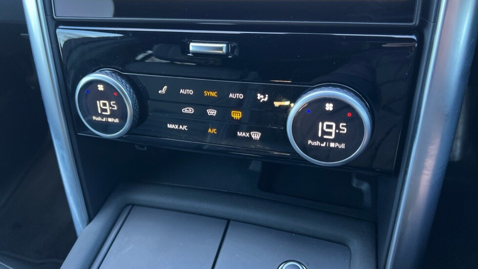 Used Land Rover Discovery 2021 for sale - 76766307: Photo 70