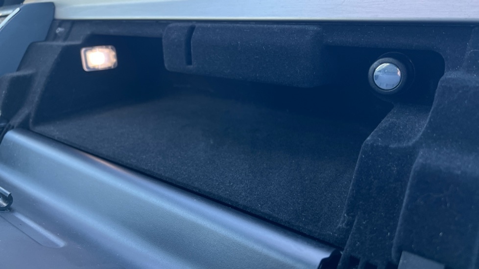 Used Land Rover Discovery 2021 for sale - 76766307: Photo 78