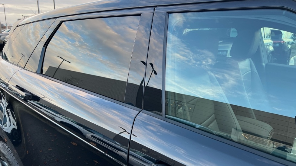 Used Land Rover Range Rover Evoque 2025 for sale - 76881836: Photo 37