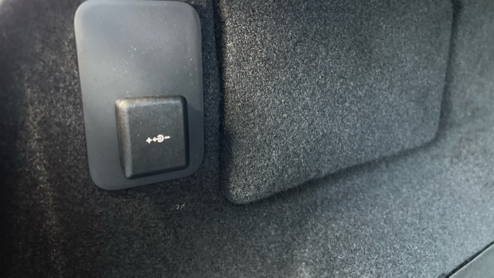 Used Land Rover Range Rover Evoque 2025 for sale - 76881836: Photo 54