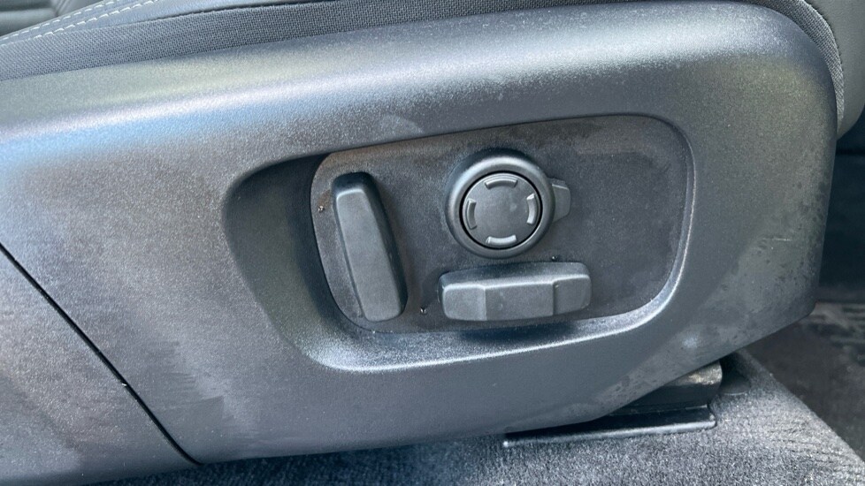 Used Land Rover Discovery Sport 2025 for sale - 76804081: Photo 37