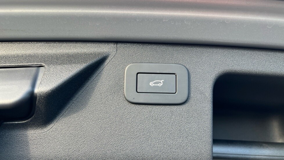 Used Land Rover Discovery Sport 2025 for sale - 76804081: Photo 55