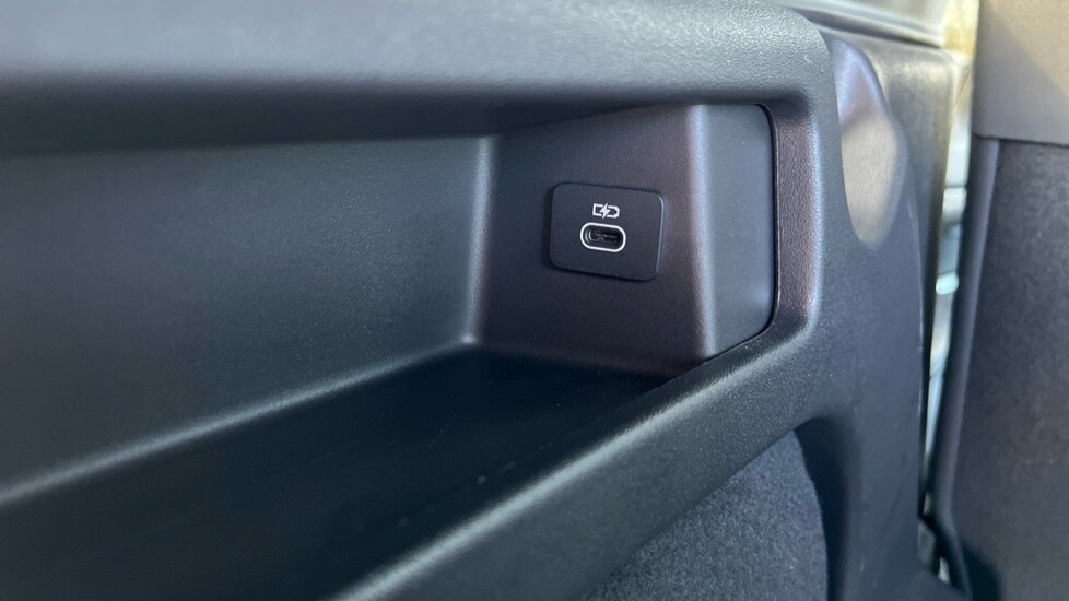 Used Land Rover Discovery Sport 2025 for sale - 76804081: Photo 56