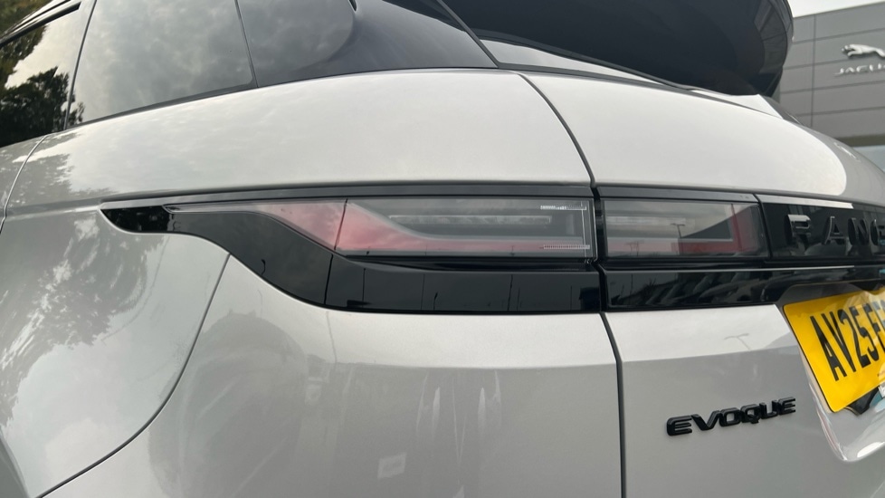 Used Land Rover Range Rover Evoque 2025 for sale - 76145823: Photo 19