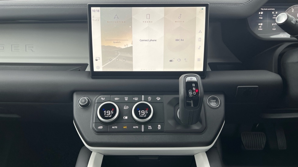 Used Land Rover Defender 2025 for sale - 76602879: Photo 14