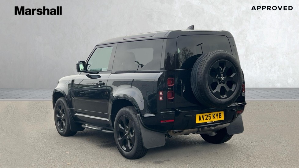 Used Land Rover Defender 2025 for sale - 76602879: Photo 2