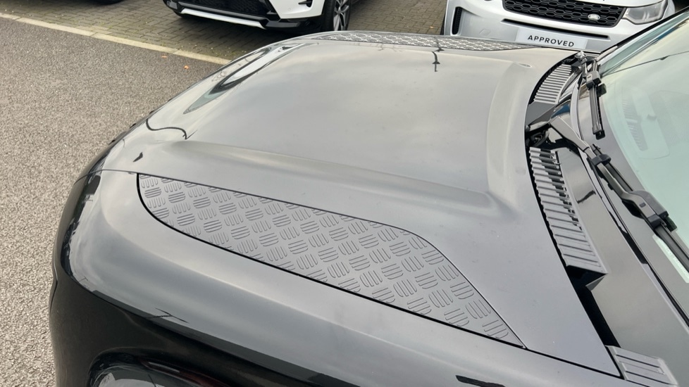 Used Land Rover Defender 2025 for sale - 76602879: Photo 21