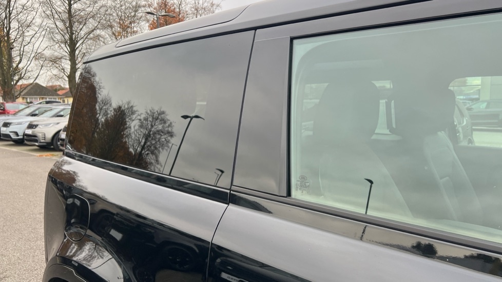 Used Land Rover Defender 2025 for sale - 76602879: Photo 41