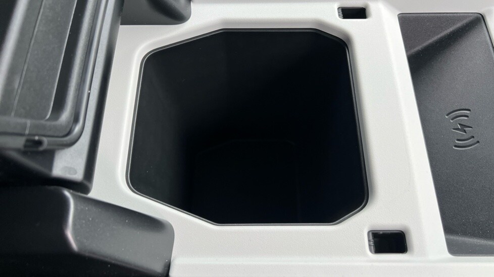 Used Land Rover Defender 2025 for sale - 76602879: Photo 43