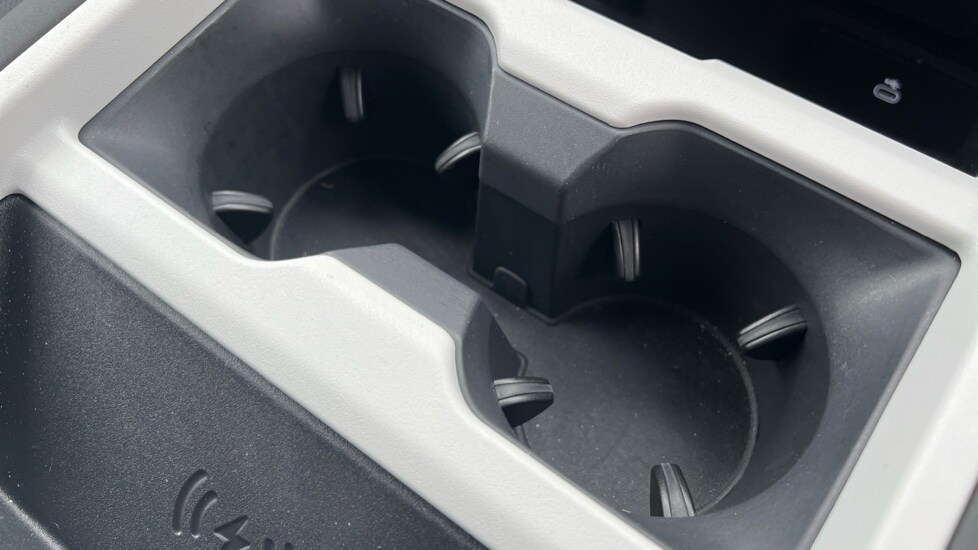 Used Land Rover Defender 2025 for sale - 76602879: Photo 45