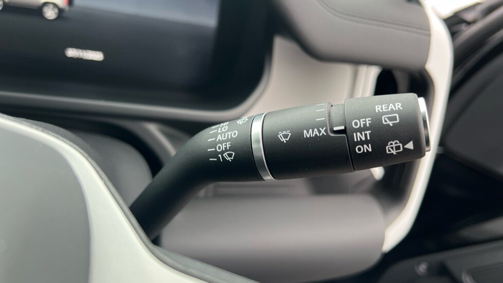 Used Land Rover Defender 2025 for sale - 76602879: Photo 51