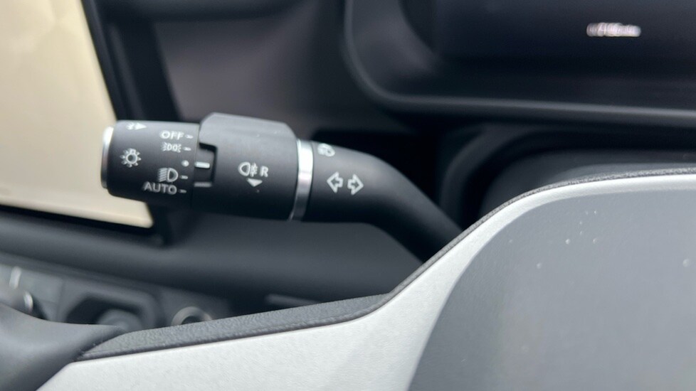 Used Land Rover Defender 2025 for sale - 76602879: Photo 52