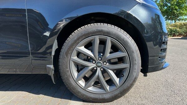 Used Land Rover Range Rover Velar 2024 for sale - 75509698: Photo 32