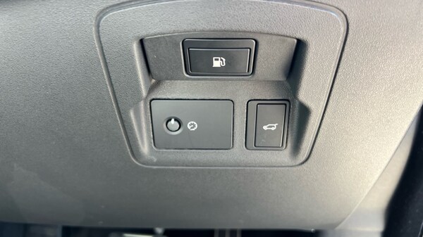 Used Land Rover Range Rover Velar 2024 for sale - 75509698: Photo 39