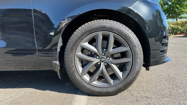 Used Land Rover Range Rover Velar 2024 for sale - 75509698: Photo 8