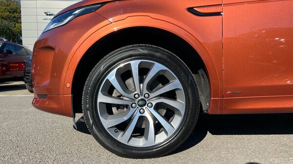 Used Land Rover Discovery Sport 2021 for sale - 76261481: Photo 31