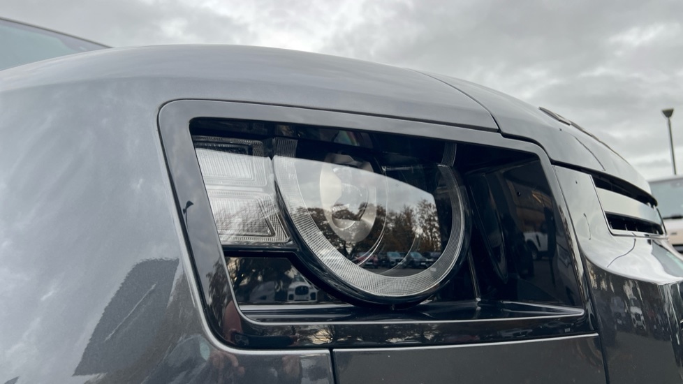 Used Land Rover Defender 2023 for sale - 76664534: Photo 17