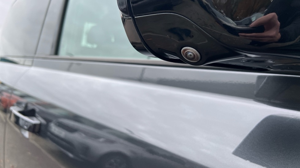 Used Land Rover Defender 2023 for sale - 76664534: Photo 39