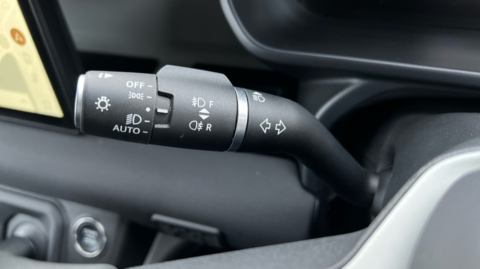 Used Land Rover Defender 2023 for sale - 76664534: Photo 59