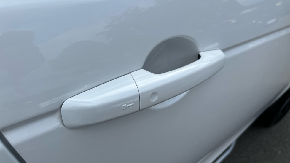 Used Land Rover Discovery Sport 2025 for sale - 76914989: Photo 37