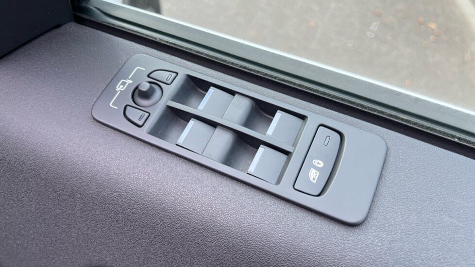 Used Land Rover Discovery Sport 2025 for sale - 76914989: Photo 47