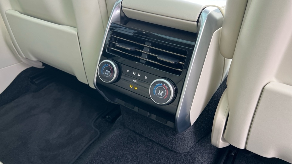 Used Land Rover Range Rover 2024 for sale - 76927993: Photo 18