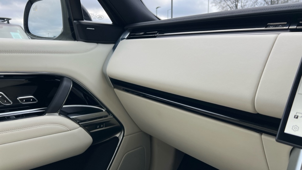 Used Land Rover Range Rover 2024 for sale - 76927993: Photo 21