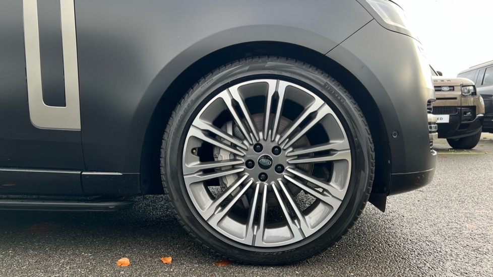 Used Land Rover Range Rover 2024 for sale - 76927993: Photo 8