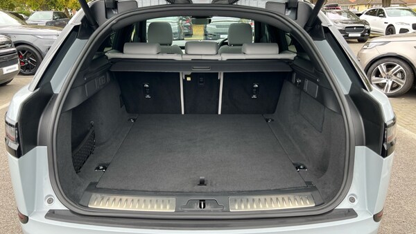 Used Land Rover Range Rover Velar 2023 for sale - 76116880: Photo 10