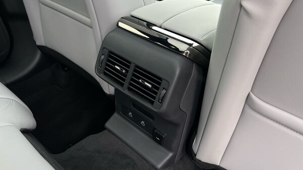 Used Land Rover Range Rover Velar 2023 for sale - 76116880: Photo 18