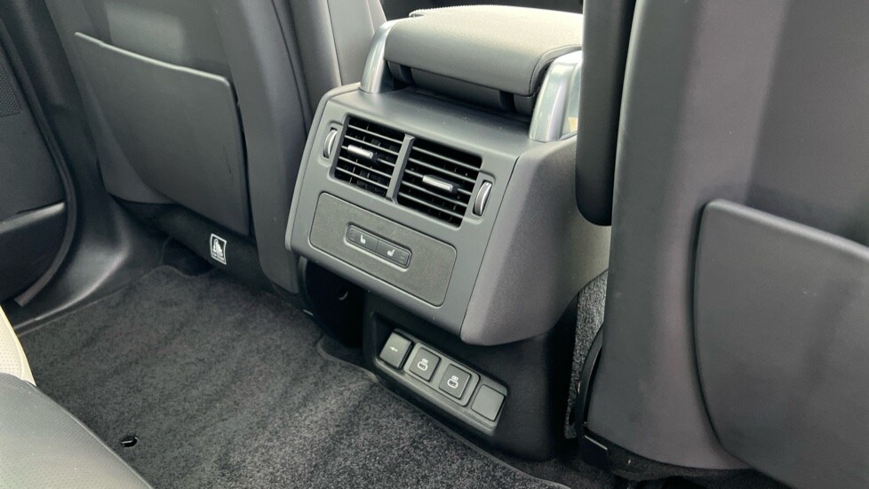 Used Land Rover Discovery 2022 for sale - 76552403: Photo 18