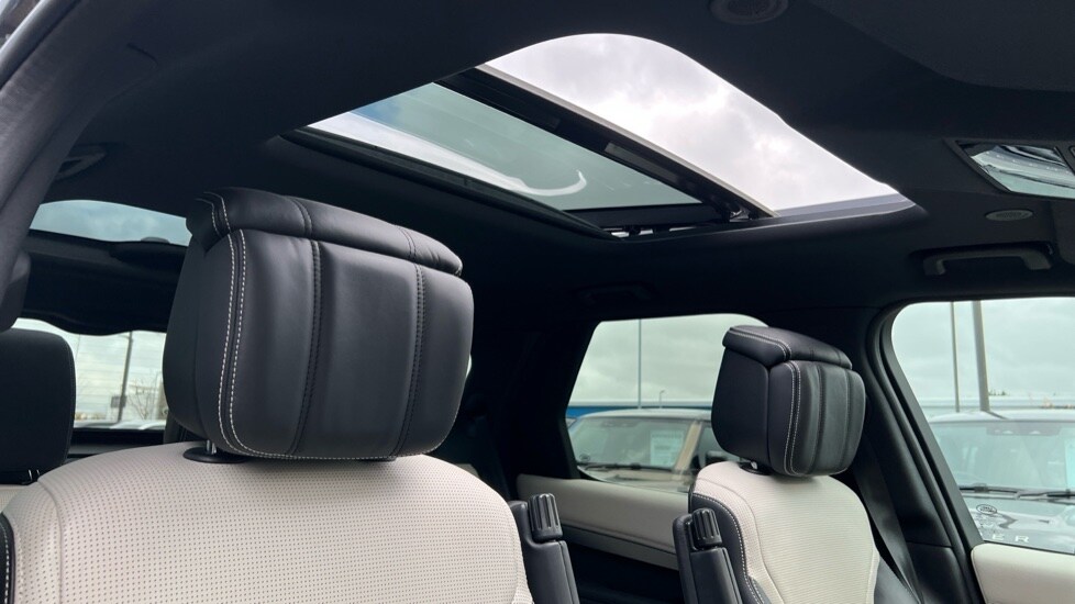 Used Land Rover Discovery 2022 for sale - 76552403: Photo 47