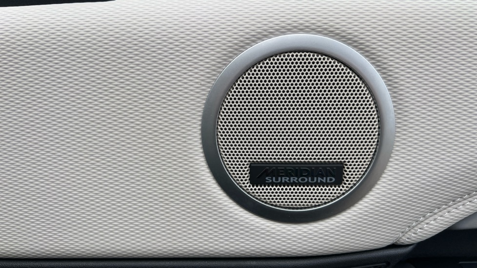 Used Land Rover Discovery 2022 for sale - 76552403: Photo 51