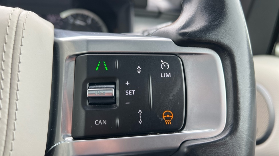 Used Land Rover Discovery 2022 for sale - 76552403: Photo 64