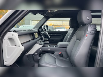 Used Land Rover Defender 2023 for sale - 76415206: Photo