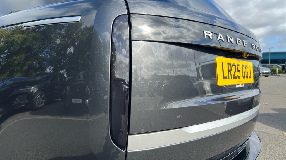 Used Land Rover Range Rover 2025 for sale - 76438186: Photo 19