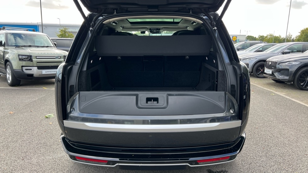 Used Land Rover Range Rover 2025 for sale - 76438186: Photo 64