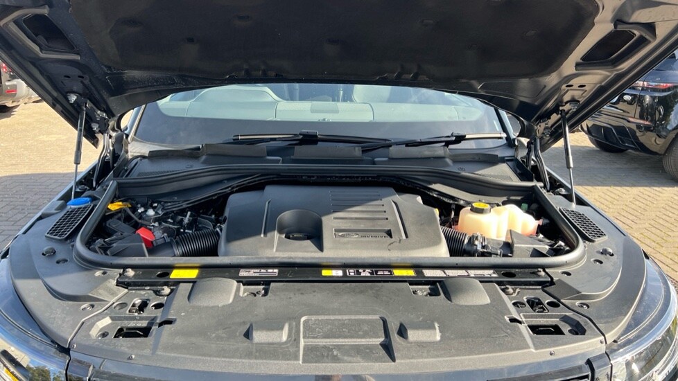 Used Land Rover Range Rover Sport 2025 for sale - 76609744: Photo 30