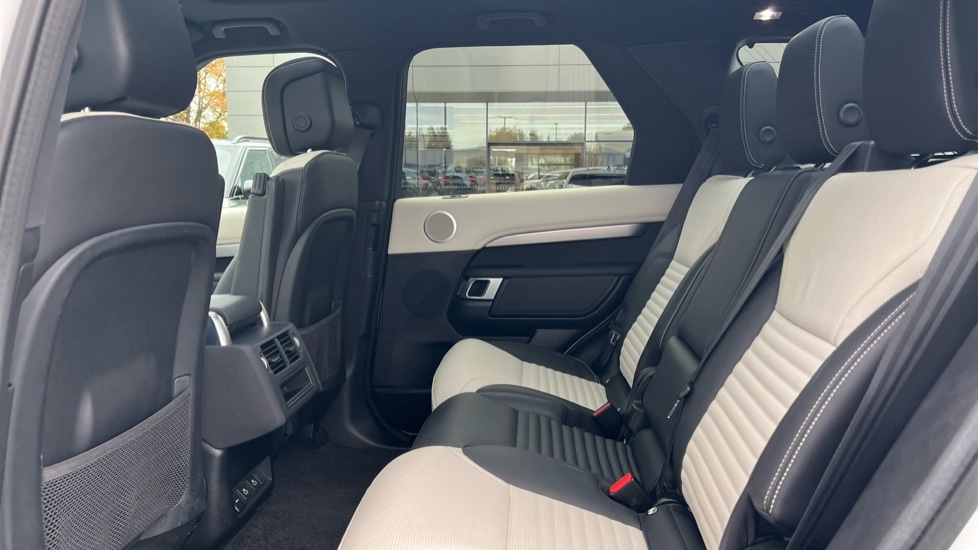 Used Land Rover Discovery 2022 for sale - 76597923: Photo 4