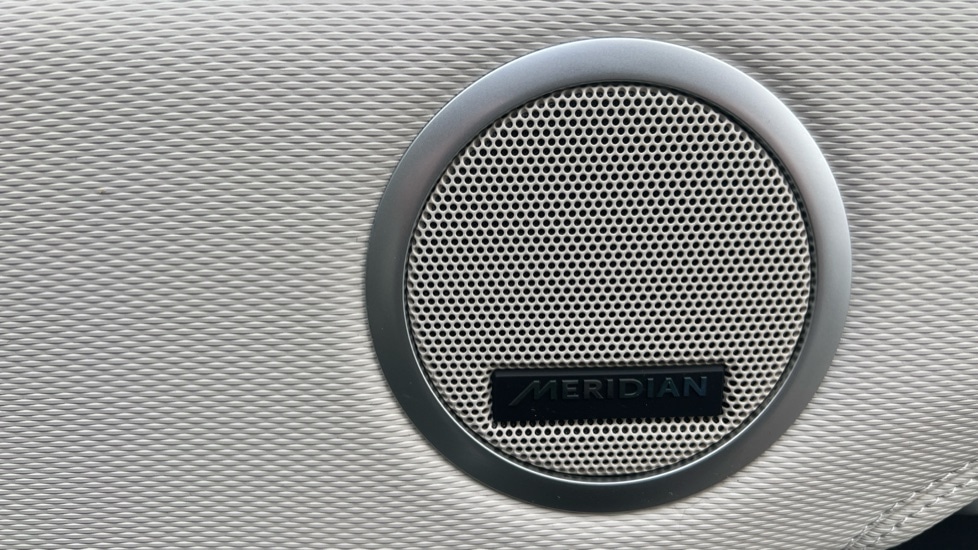 Used Land Rover Discovery 2022 for sale - 76597923: Photo 48