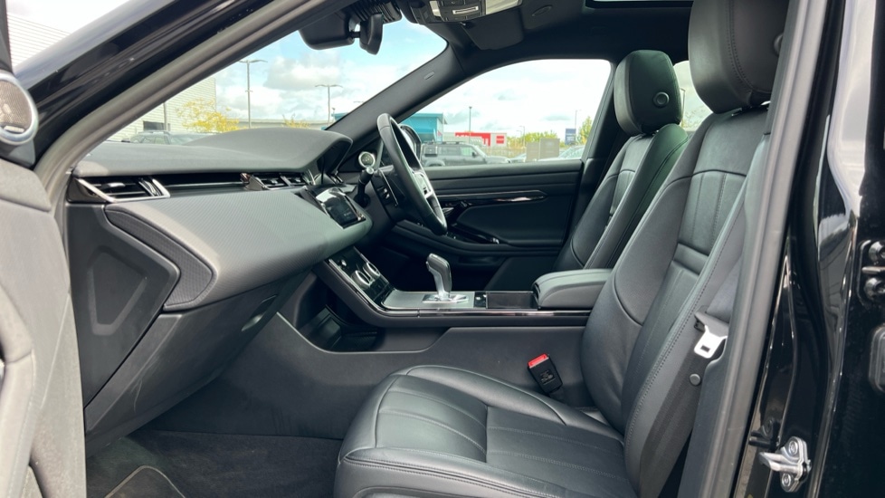 Used Land Rover Range Rover Evoque 2022 for sale - 76140446: Photo 3
